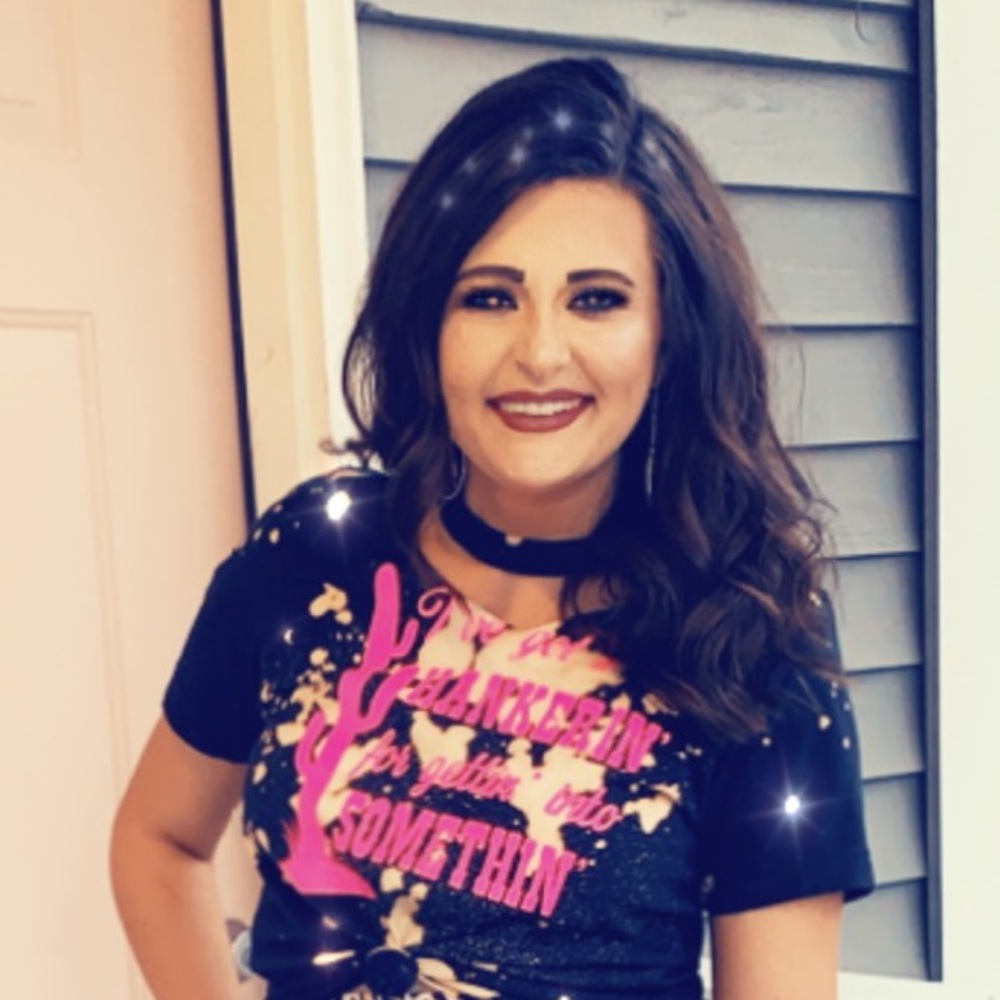 Meet your Posher, Katelyn